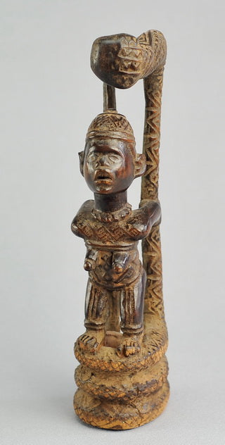VENDU / SOLD ! MC0573 Superbe Statuette féminine YOMBE au serpent Cute female Yombe Figure snake Kongo