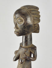 MC1619 Grande statue féminine Luba Large Female Figure Congo Rdc