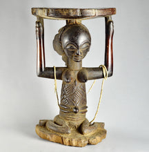 MC1412 Tabouret à Cariatide Luba - Exceptionnel et ancien, plus de 100 ans, Art Africain