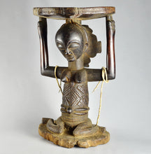 MC1412 Tabouret à Cariatide Luba - Exceptionnel et ancien, plus de 100 ans, Art Africain