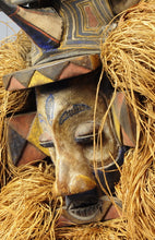 VENDU / SOLD ! Superbe ! Masque YAKA Certificat signé M.Garcia - Yaka mask. MC0307