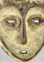 MC1512 Masque idimu LEGA Visage en forme de coeur  Bwami Mask Congo Rdc