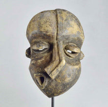 MC2019 masque de maladie PENDE Mbangu Bapende Mask Congo Rdc
