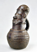 MC1900 Rare pichet en terre cuite anthropomorphe ZANDE Azande terracotta vessel