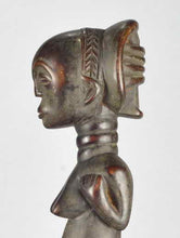 MC1324 Jolie statuette féminine Luba  Cute Female Figure Congo Rdc