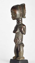 MC1324 Jolie statuette féminine Luba  Cute Female Figure Congo Rdc