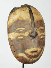 MC1301 Extrèmement rare masque Wondolomina Bembe Mask Congo Rdc