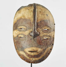 MC1301 Extrèmement rare masque Wondolomina Bembe Mask Congo Rdc