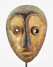 MC1076 Idimu LEGA mask typical heart-shaped face Congo