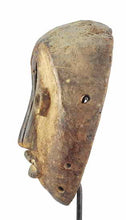 MC1076 Idimu LEGA mask typical heart-shaped face Congo