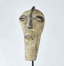 MC2017 Superb little Songye Kifwebe Mask Congo DRC 19cm 