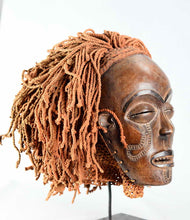 VENDU / SOLD ! MC2094 Mwana Pwo Superbe masque féminin Tshokwe Fine Chokwe female Mask