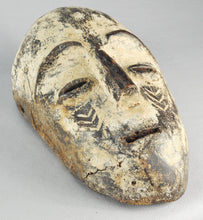 MC1308 Rare large mask Zande Azande Mask Ubangi Congo DRC