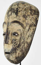 MC1308 Rare large mask Zande Azande Mask Ubangi Congo DRC