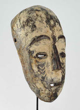 MC1308 Rare large mask Zande Azande Mask Ubangi Congo DRC