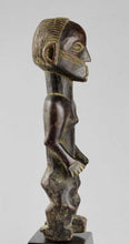 MC2082 Beautiful statuette NGBAKA Bwaka Figure Congo DRC