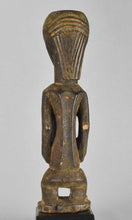 MC1478 Rare BEMBE ancestor figure statue Congo DRC 