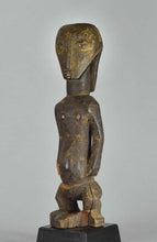 MC1478 Rare BEMBE ancestor figure statue Congo DRC 