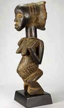 MC1329 Grande statue cultuelle Luba Figure Congo RDC