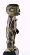 MC1358 Beautiful statue NGBAKA Bwaka Figure Ubangi Oubangui Congo DRC