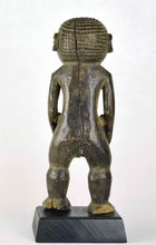 MC1358 Beautiful statue NGBAKA Bwaka Figure Ubangi Oubangui Congo DRC