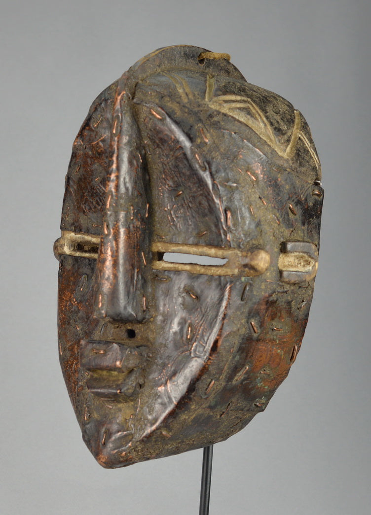 VENDU / SOLD ! MC1576 Masque recouvert de cuivre  LWALWA Lwalu Mask Congo RDC
