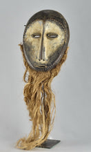 MC1551 Beau masque barbu Lega African mask Congo RDC