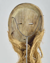 MC1551 Beau masque barbu Lega African mask Congo RDC