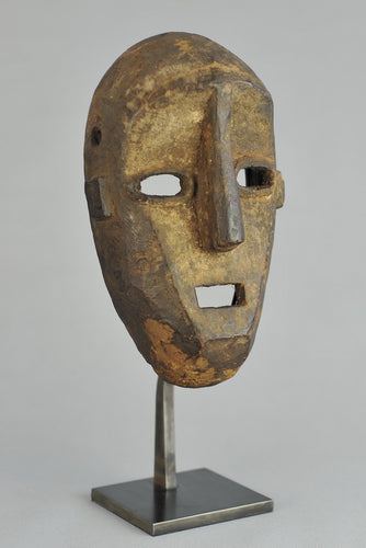 VENDU / SOLD !  MC0904 Superbe, puissant et très rare masque Nyanga (voisins Lega et Kumu) mask
